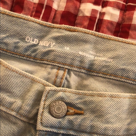 Old Navy Light Blue Distressed Jean Shorts - Picture 4 of 12